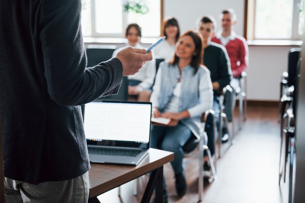El docente como líder emocional: habilidades socioemocionales que transforman el clima del aula